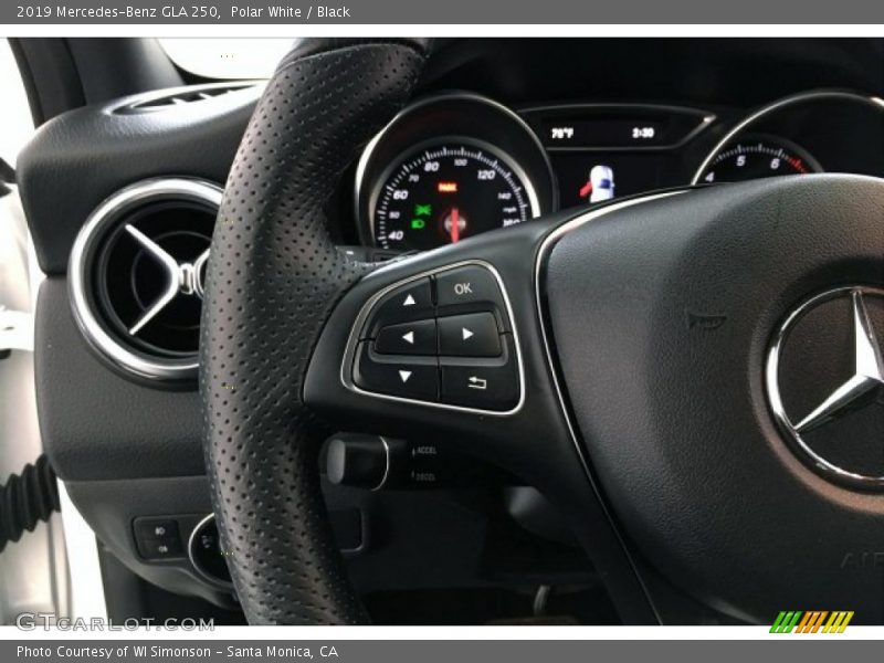Polar White / Black 2019 Mercedes-Benz GLA 250