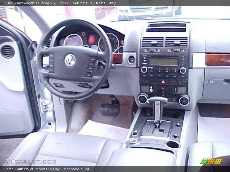 Reflex Silver Metallic / Kristal Grey 2006 Volkswagen Touareg V6