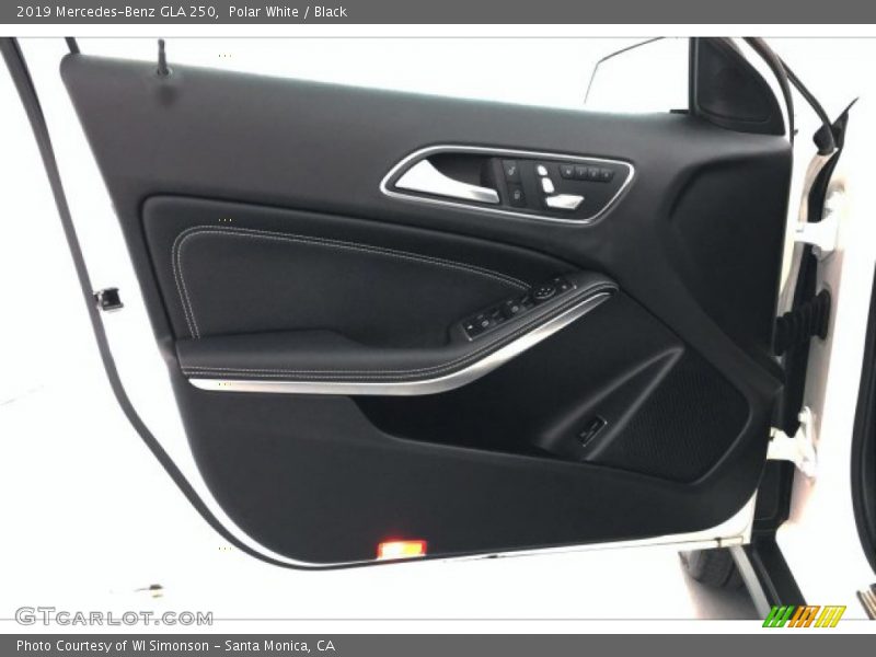 Polar White / Black 2019 Mercedes-Benz GLA 250