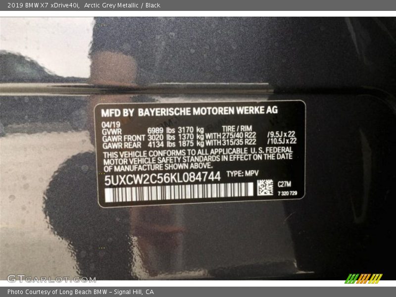 Arctic Grey Metallic / Black 2019 BMW X7 xDrive40i
