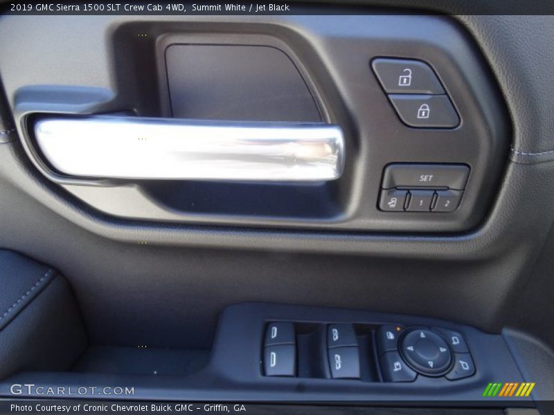 Summit White / Jet Black 2019 GMC Sierra 1500 SLT Crew Cab 4WD