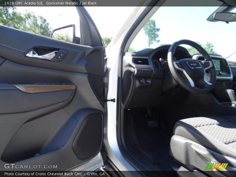 Quicksilver Metallic / Jet Black 2019 GMC Acadia SLE