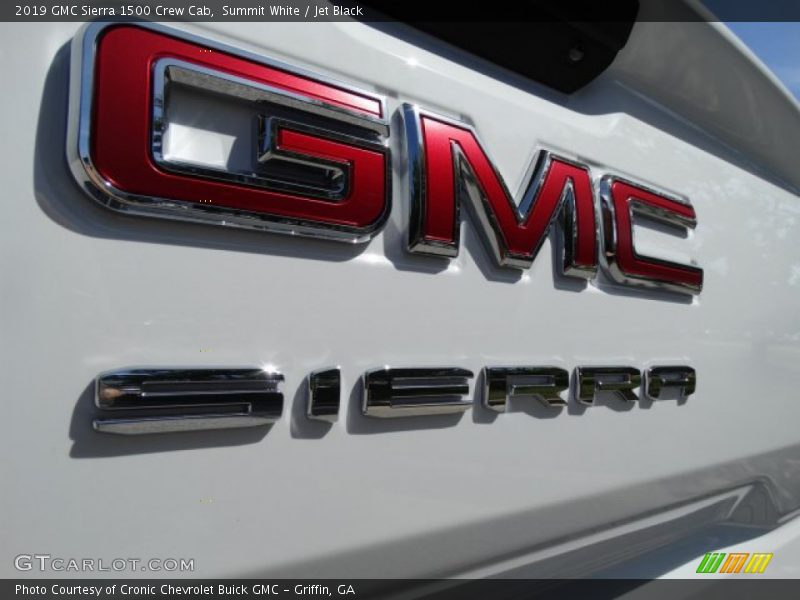 Summit White / Jet Black 2019 GMC Sierra 1500 Crew Cab