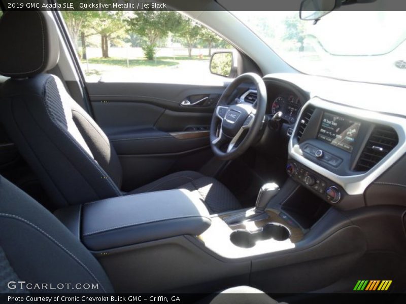 Quicksilver Metallic / Jet Black 2019 GMC Acadia SLE