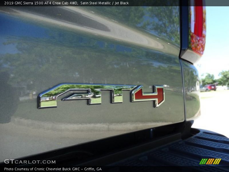  2019 Sierra 1500 AT4 Crew Cab 4WD Logo
