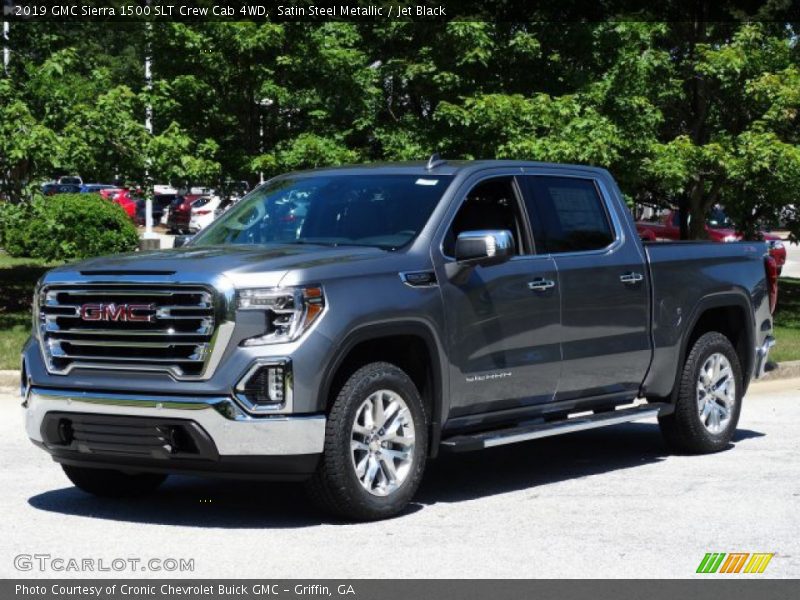 Front 3/4 View of 2019 Sierra 1500 SLT Crew Cab 4WD