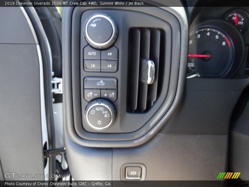 Controls of 2019 Silverado 1500 WT Crew Cab 4WD