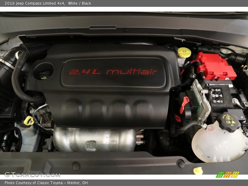 White / Black 2019 Jeep Compass Limited 4x4