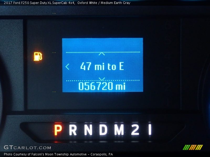Oxford White / Medium Earth Gray 2017 Ford F250 Super Duty XL SuperCab 4x4