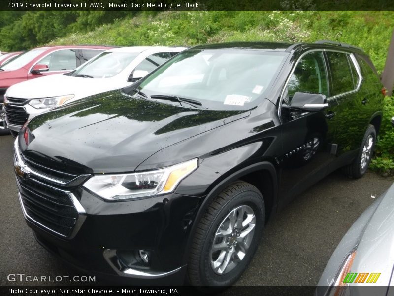 Mosaic Black Metallic / Jet Black 2019 Chevrolet Traverse LT AWD