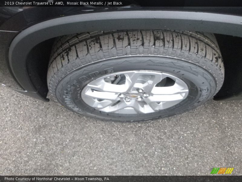 Mosaic Black Metallic / Jet Black 2019 Chevrolet Traverse LT AWD