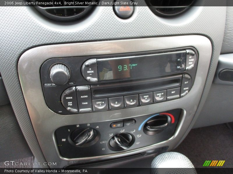 Bright Silver Metallic / Dark/Light Slate Gray 2006 Jeep Liberty Renegade 4x4