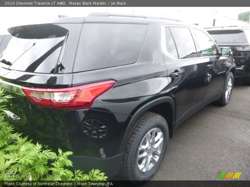 Mosaic Black Metallic / Jet Black 2019 Chevrolet Traverse LT AWD