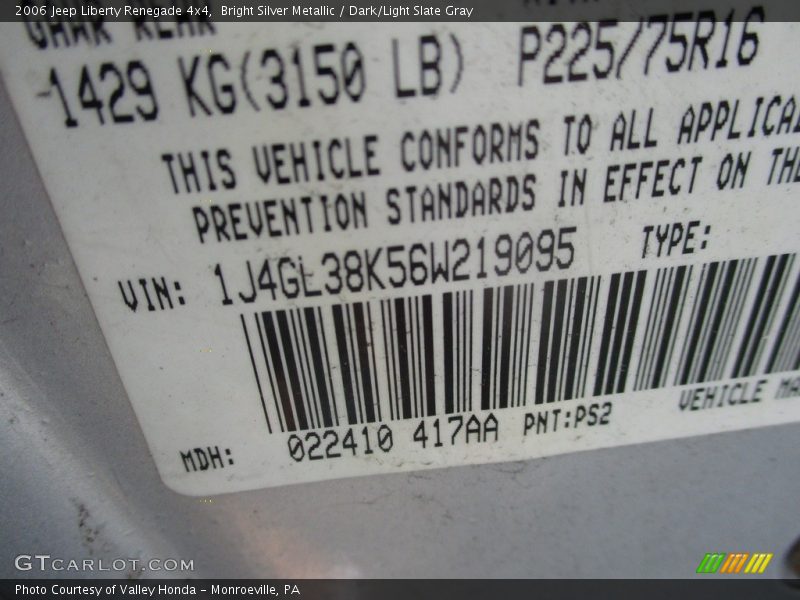 Bright Silver Metallic / Dark/Light Slate Gray 2006 Jeep Liberty Renegade 4x4
