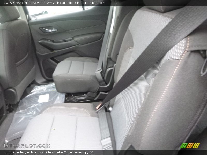 Mosaic Black Metallic / Jet Black 2019 Chevrolet Traverse LT AWD