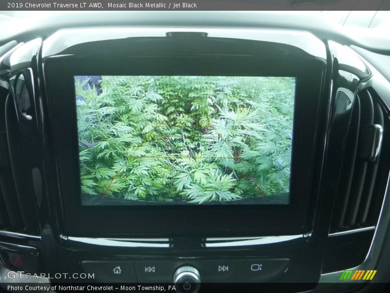 Mosaic Black Metallic / Jet Black 2019 Chevrolet Traverse LT AWD