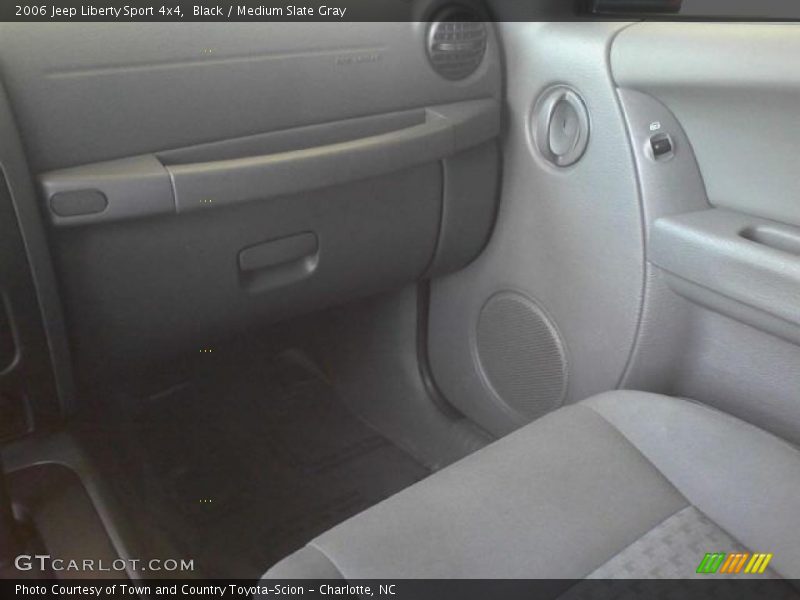 Black / Medium Slate Gray 2006 Jeep Liberty Sport 4x4