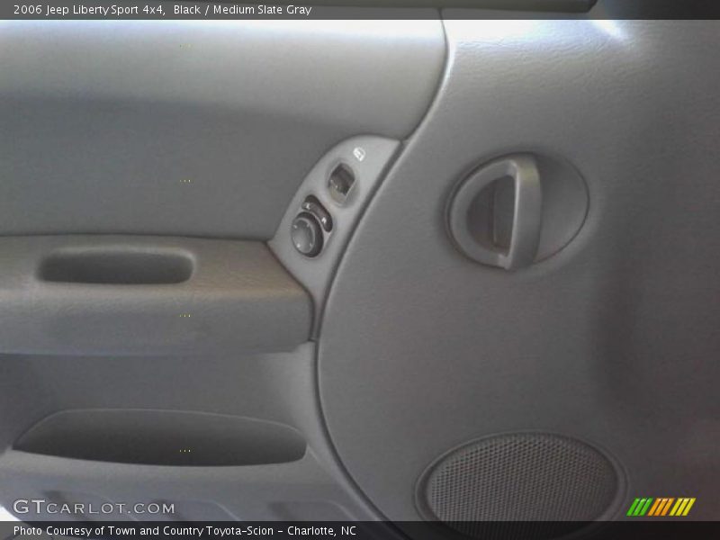 Black / Medium Slate Gray 2006 Jeep Liberty Sport 4x4