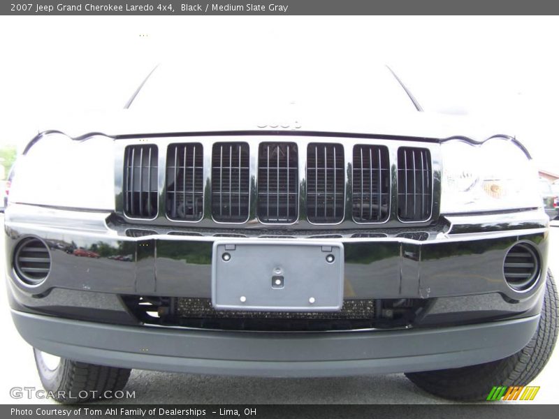 Black / Medium Slate Gray 2007 Jeep Grand Cherokee Laredo 4x4