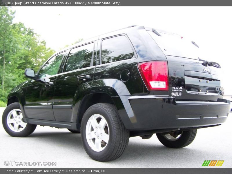 Black / Medium Slate Gray 2007 Jeep Grand Cherokee Laredo 4x4