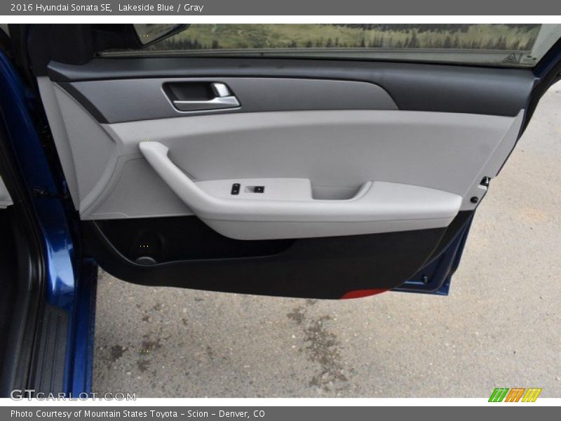 Lakeside Blue / Gray 2016 Hyundai Sonata SE