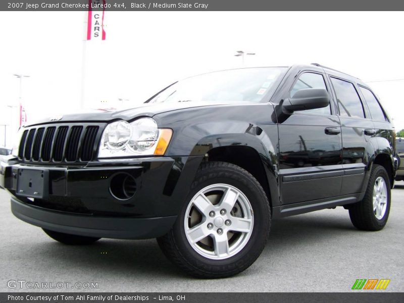 Black / Medium Slate Gray 2007 Jeep Grand Cherokee Laredo 4x4