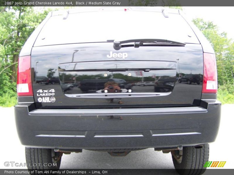 Black / Medium Slate Gray 2007 Jeep Grand Cherokee Laredo 4x4
