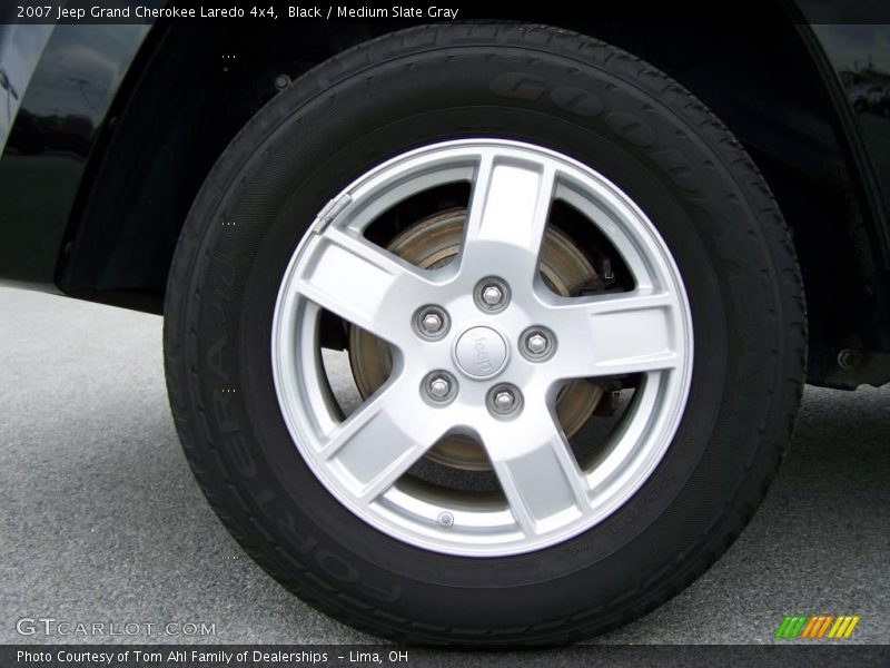 Black / Medium Slate Gray 2007 Jeep Grand Cherokee Laredo 4x4