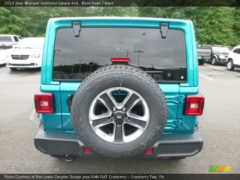 Bikini Pearl / Black 2019 Jeep Wrangler Unlimited Sahara 4x4