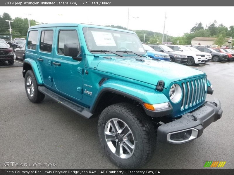 Bikini Pearl / Black 2019 Jeep Wrangler Unlimited Sahara 4x4