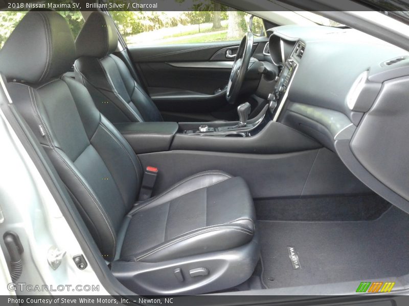 Brilliant Silver / Charcoal 2018 Nissan Maxima SV