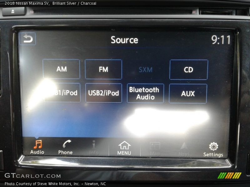 Brilliant Silver / Charcoal 2018 Nissan Maxima SV