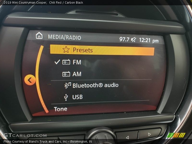 Chili Red / Carbon Black 2019 Mini Countryman Cooper