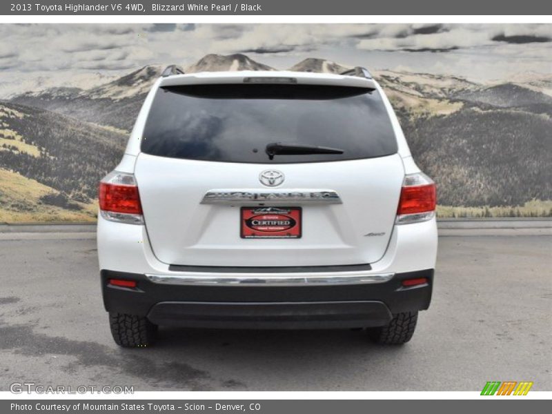 Blizzard White Pearl / Black 2013 Toyota Highlander V6 4WD