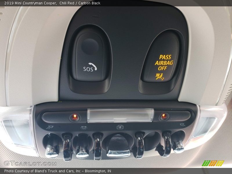 Chili Red / Carbon Black 2019 Mini Countryman Cooper