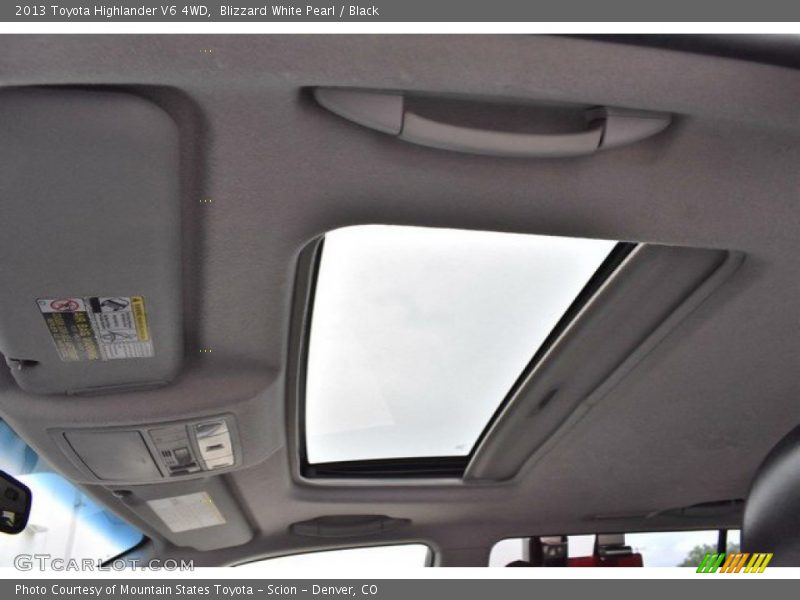 Blizzard White Pearl / Black 2013 Toyota Highlander V6 4WD