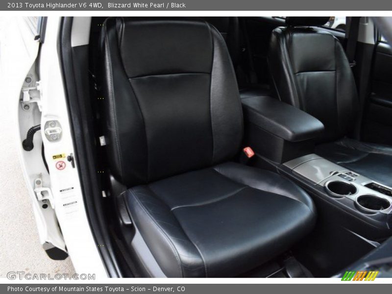 Blizzard White Pearl / Black 2013 Toyota Highlander V6 4WD