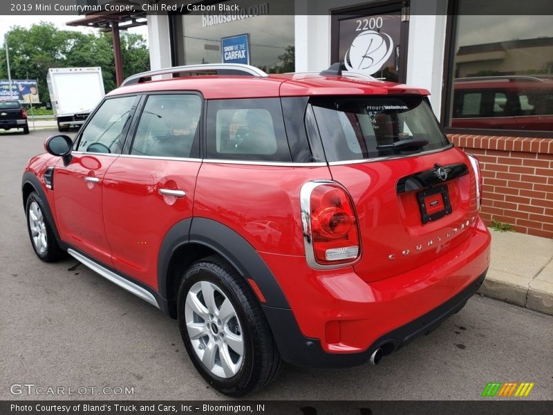 Chili Red / Carbon Black 2019 Mini Countryman Cooper