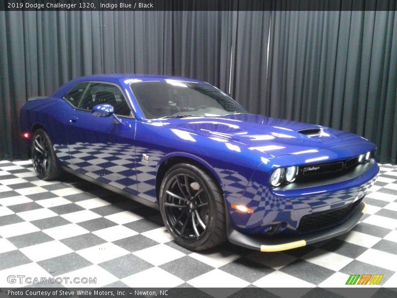 Indigo Blue / Black 2019 Dodge Challenger 1320