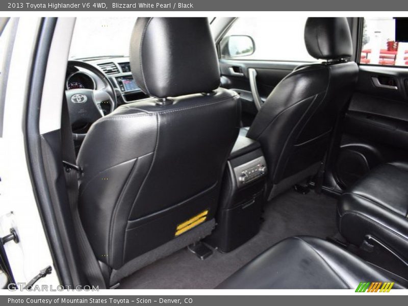 Blizzard White Pearl / Black 2013 Toyota Highlander V6 4WD