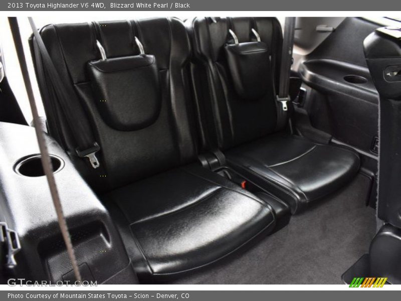 Blizzard White Pearl / Black 2013 Toyota Highlander V6 4WD