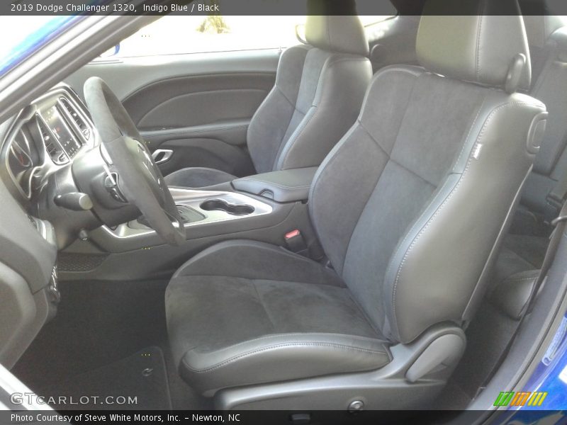 Indigo Blue / Black 2019 Dodge Challenger 1320