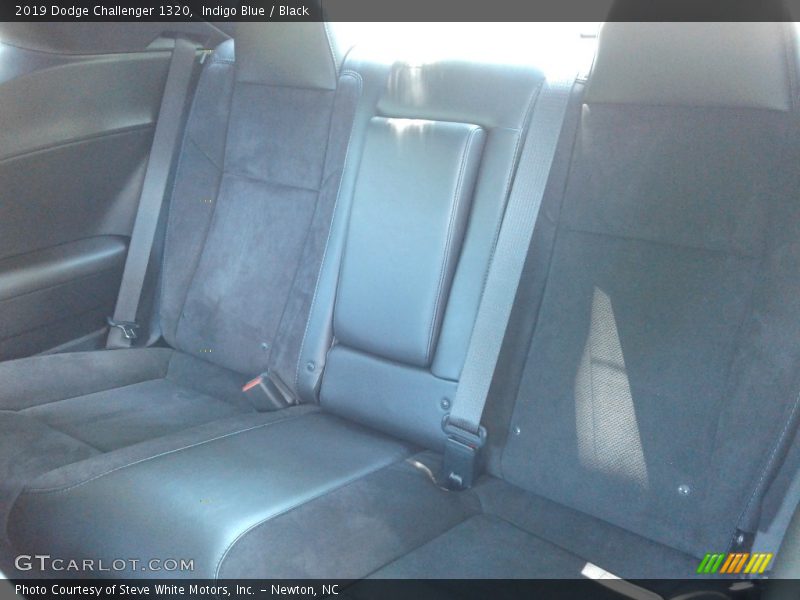 Indigo Blue / Black 2019 Dodge Challenger 1320