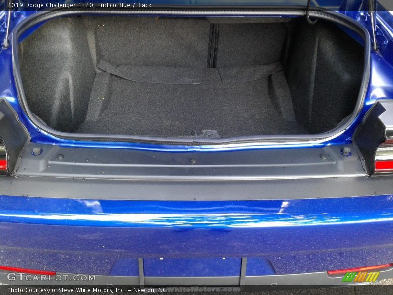 Indigo Blue / Black 2019 Dodge Challenger 1320