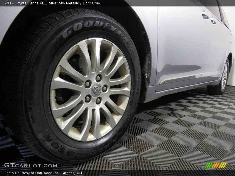 Silver Sky Metallic / Light Gray 2012 Toyota Sienna XLE