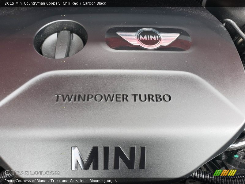Chili Red / Carbon Black 2019 Mini Countryman Cooper