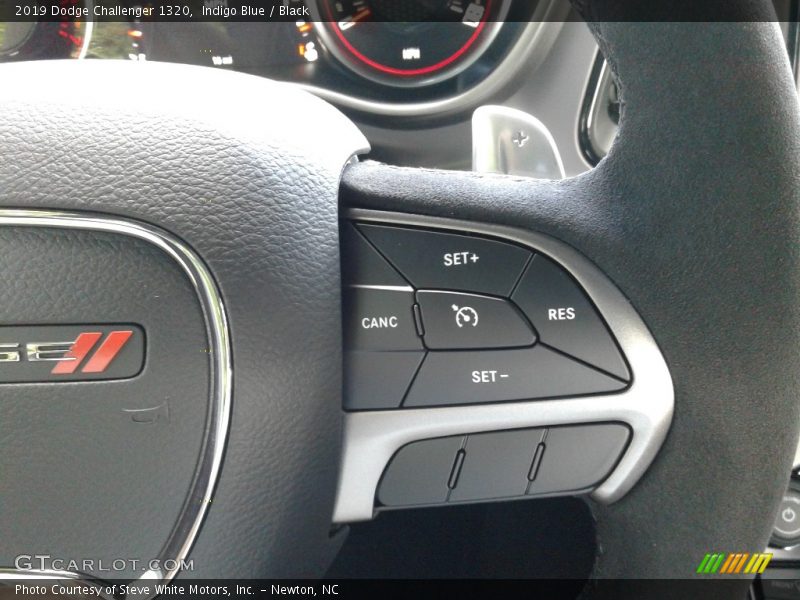 Indigo Blue / Black 2019 Dodge Challenger 1320
