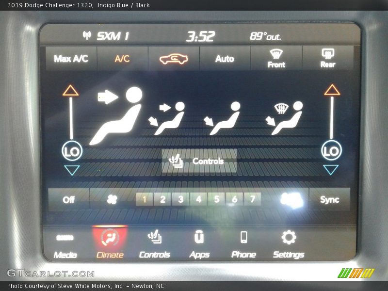 Indigo Blue / Black 2019 Dodge Challenger 1320
