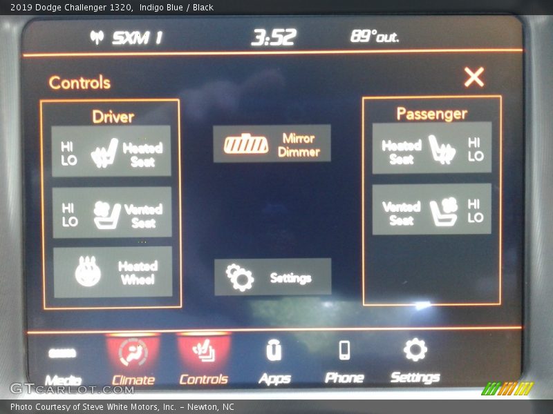 Indigo Blue / Black 2019 Dodge Challenger 1320