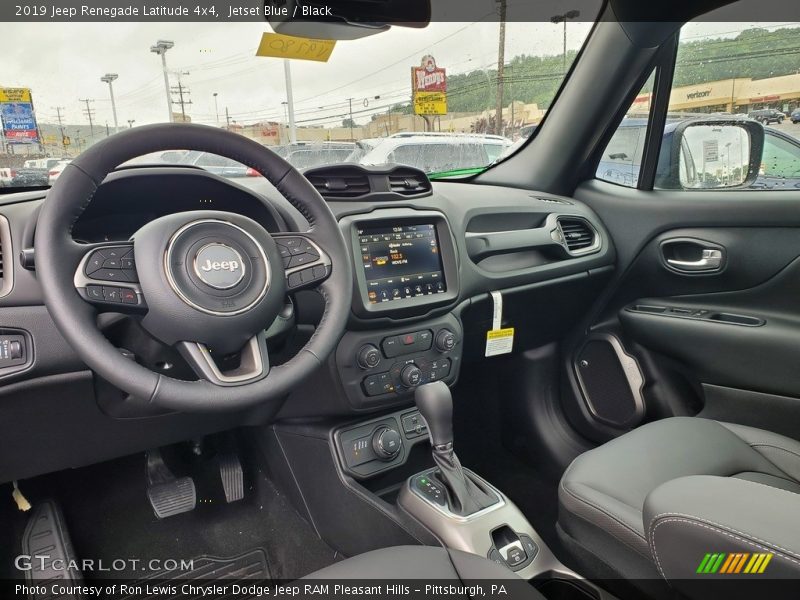  2019 Renegade Latitude 4x4 Black Interior